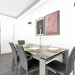 Appartement ensoleillé Buttes Chaumont - III
