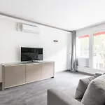 Appartement ensoleillé Buttes Chaumont - III